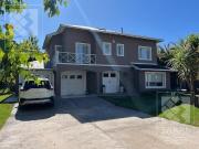 Casa venta La Comarca, Centenario, 3/4 dormitorios, 3...