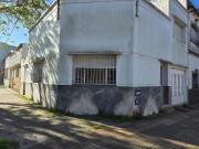 CASA VENTA LA PLATA 1 DORMITORIO COCHERA TERRAZA