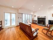 CASA VENTA LA PLATA 4 DORMITORIOS APTO BANCO