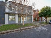 CASA VENTA LA PLATA 5 DORMITORIOS CON PARQUE