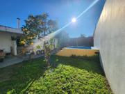 CASA VENTA LA PLATA EN BLOQUE LOCAL Y DEPARTAMENTO