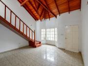 CASA VENTA LA PLATA RECICLADA 3 DORMITORIO QUINCHO CASA VENTA LA PLATA RECICLADA 3 DORMITORIO QUINCHO