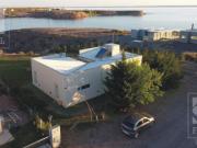 Casa venta Lago Mari Menuco, 2 dormitorios, baño y jardín