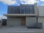 Casa venta lomas del campanario norte frac valles Querétaro