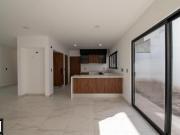 CASA EN MILENIO, 4RECAMARAS C/BAÑO, 3NIVELES, 3 AUTOS,...