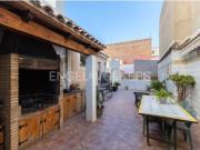 Casa Venta Paterna, Centre