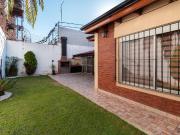 CASA VENTA QUILMES 5 AMBIENTES JARDIN APTA CREDITO