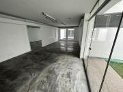 CASA VENTA SURCO, IMPLEMENTADA, AT.308 M2 2 COCHERAS