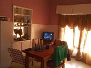 Casa venta tres ambientes a 50 mts de Av. Sucre