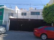 CASA VERSATIL CON INSTALACIONES PARA ESCUELA CULINARIA O...