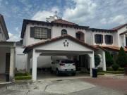 Casa Vía a la Costa