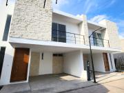 CASA VICTORIA QUEEN RESIDENCIAL