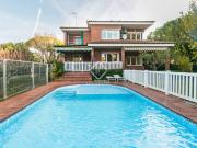 Casa / villa de 6 dormitorios en alquiler en Gavà Mar,...