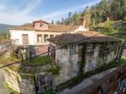 Casa / Villa em Santa Cruz da Trapa e São Cristóvão de...