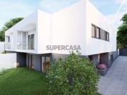 Casa / Villa T3 em Charneca De Caparica E Sobreda de...