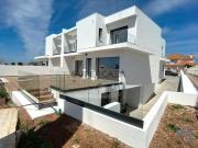 Casa / Villa T4 em Igreja Nova e Cheleiros de 244,00 m²