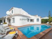 Casa / Villa T4 em Lagoa e Carvoeiro de 180,00 m²