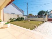 Casa / Villa T4 em Marinha Grande de 200 m²