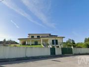 Casa / Villa T4 em Oiã de 312 m²
