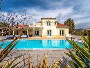 Casa / Villa T4 em Quelfes de 191,00 m²