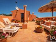 Casa / Villa T4 em Santa Bárbara de Nexe de 484,00 m²