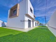 Casa / Villa T4 em Silveira de 238,00 m²