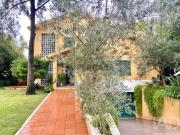 Casa / Villa T5 em Corroios de 300 m²