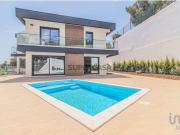 Casa / Villa T5 em Enxara do Bispo, Gradil e Vila Franca...