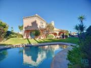 Casa / Villa T5 em Porches de 352,00 m²