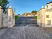 Casa / Villa T5 em Regueira de Pontes de 318,00 m²
