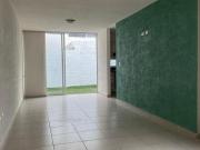 Casa x Carr. Libre a celaya