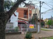 Casa y Departamento en esquina!