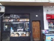 Casa y locales a la venta en Sarandi
