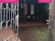 Casa y monoambientes sobre Costanera Oeste