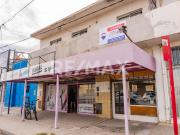 CASA Y SALÓN COMERCIAL EN VENTA