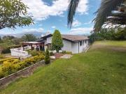 En Venta casa y 2376 mts de terreno