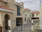 Casa zona residencial