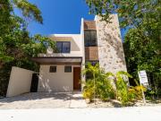 Casa de 4 habitaciones en venta en Playa del Carmen a 10...