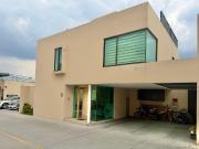 CASAEN VENTA EN TOLUCA A TRES MINUTOS DE TOWN SQUARE