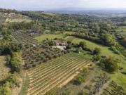 Casale Bellavista, in stupenda vallata a Montepulciano –...