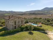 Casale con piscina e vista Monte Amiata Val d'Orcia...