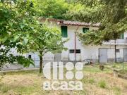 CASALE CON TERRENO