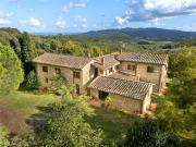Casale con vigneto e uliveto, Siena Toscana 812m² Murlo