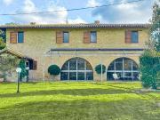 Casale con Vigneto Panoramico a Montefalco, Umbria 581m²...
