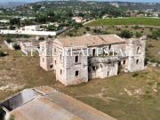 Casale del 700 con 5.5ettari e caseggiati rustici