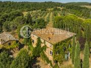 Casale di circa 430 mq con dépendance di 190 mq e...