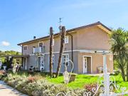 Casale in pietra a Villafranca, Toscana, con piscina e...