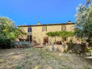 Casale in pietra con annessi e vista panoramica – Città...
