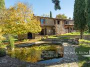 Casale in pietra con annessi e vista panoramica – Città...