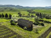 Casale in pietra del '900 di circa 550 mq totali da...